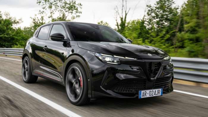 Η τιμή της κορυφαίας Alfa Romeo Junior Veloce στην Ελλάδα  